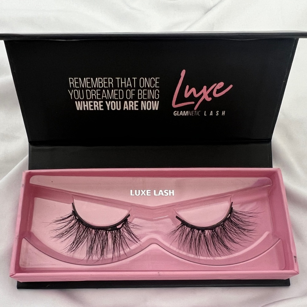 GLAMNETIC “LUXE” Lash, Long Cat Eye (7mm-14mm)